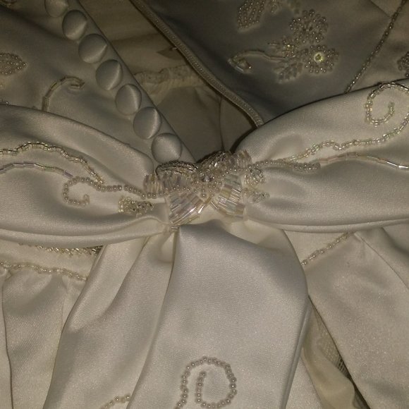 Vintage Style Mori Lee Beaded Satin Gown in Soft White - Picture 9 of 12